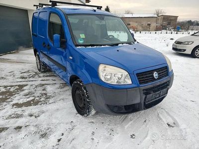 Usata Fiat Doblò 2009 Blu Monovolume