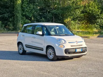 Usata Fiat 500L Lounge 95 CV (69 kW) 2013 Bianco Monovolume
