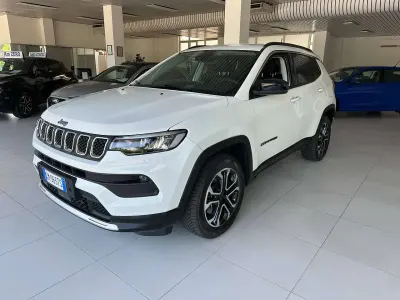 Usata Jeep Compass Limited 131 CV (96 kW) 2022 Blue shade SUV