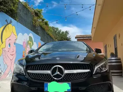 Usata Mercedes 200 136 CV (100 kW) 2017 Nero Berlina