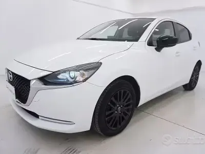 Begagnad Mazda 2 Homura-Line 75 HK (55 kW) 2023 Vit Halvkombi