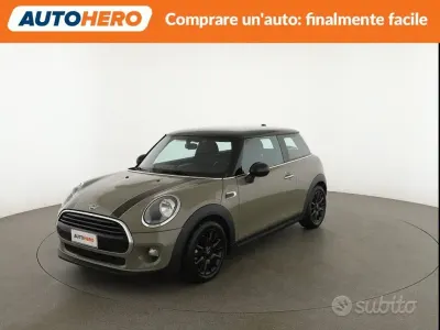 Begagnad Mini Cooper D 116 HK (85 kW) 2019 Grön Halvkombi