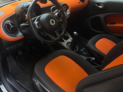 Usata Smart ForTwo Cabrio 61 CV (44 kW) 2016 Nero Cabrio