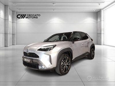 Usata Toyota Yaris Cross 116 CV (85 kW) 2022 Argento SUV