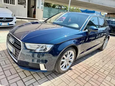 Usata Audi A3 Sport 116 CV (85 kW) 2018 Blu Berlina