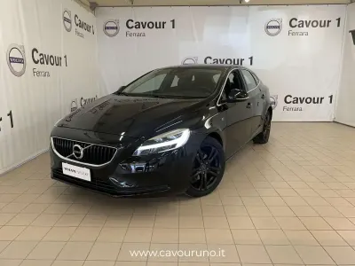Usata Volvo V40 Ocean Race 120 CV (88 kW) 2016 Nero Berlina