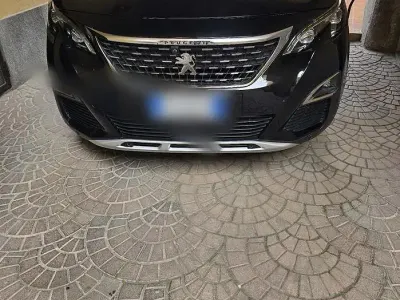 Usata Peugeot 3008 GT-line 131 CV (96 kW) 2018 Nero SUV