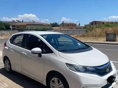 Usata Honda Jazz Trend 102 CV (75 kW) 2019 Bianco Utilitaria