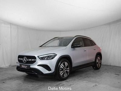 Argento Nuova 2025 Mercedes GLA200 Advanced Plus SUV | 44.094 € (Buon prezzo)