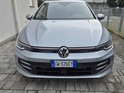 Usata VW Golf VIII Edition 116 CV (85 kW) 2024 Argento Berlina