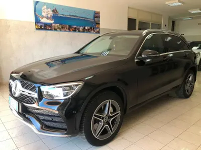 Usata Mercedes GLC200 Premium 163 CV (119 kW) 2021 Nero SUV