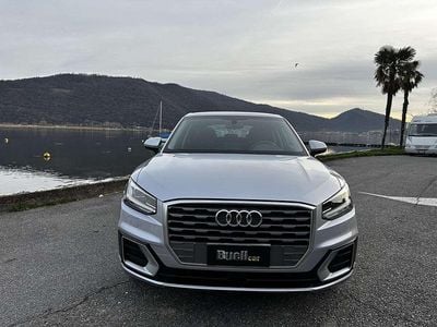 Usata Audi Q2 Sport 116 CV (85 kW) 2018 Argento SUV