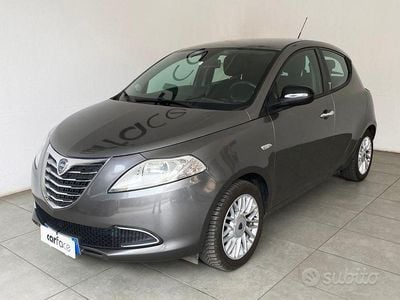 Usata Lancia Ypsilon 69 CV (50 kW) 2014 Grigio Utilitaria