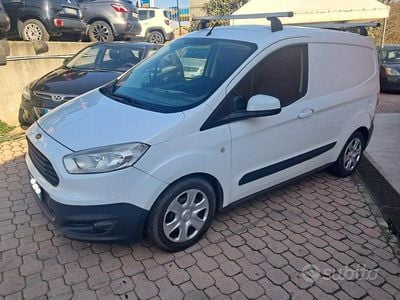 Usata Ford Courier 2018 Bianco Monovolume