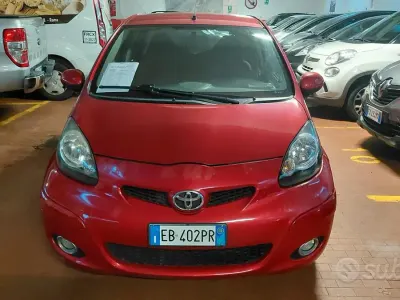 Usata Toyota Aygo Edition 68 CV (50 kW) 2010 Rosso Utilitaria