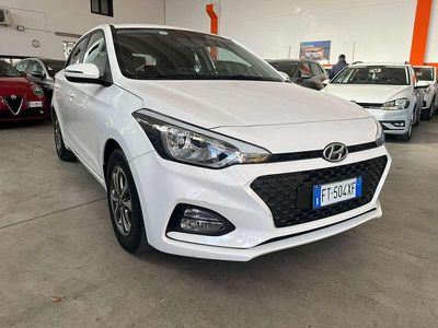 Usata Hyundai i20 73 CV (53 kW) 2019 Bianco Utilitaria