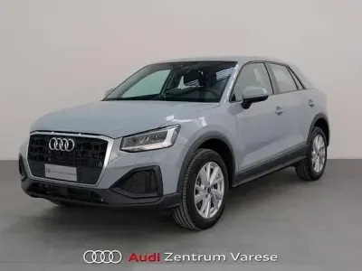 Usata Audi Q2 Business 150 CV (110 kW) 2024 Argento metallizzato SUV