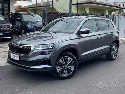 Begagnad Skoda Karoq Executive 116 HK (85 kW) 2023 Grå SUV