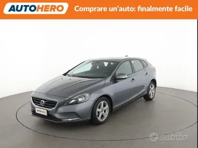 Usata Volvo V40 Kinetic 116 CV (85 kW) 2015 Grigio Berlina