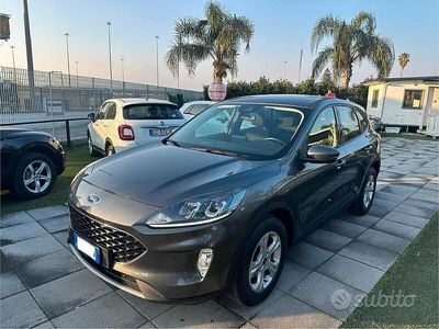 Usata Ford Kuga 120 CV (88 kW) 2021 Grigio SUV
