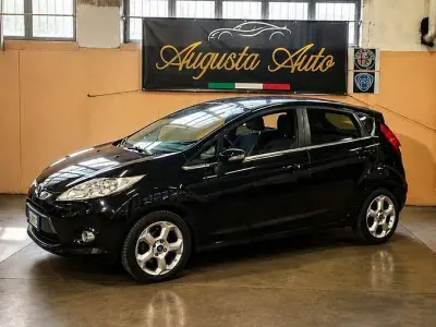 Usata Ford Fiesta Titanium 79 CV (58 kW) 2011 Nero Berlina