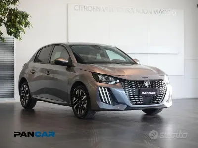 Usata Peugeot 208 Allure 101 CV (74 kW) 2025 Grigio Utilitaria