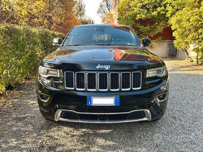 Nero Usata 2015 Jeep Grand Cherokee Overland SUV | 13.900 € (Buon prezzo)
