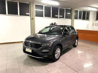 Usata VW T-Roc Business 150 CV (110 kW) 2021 Tetto nero SUV