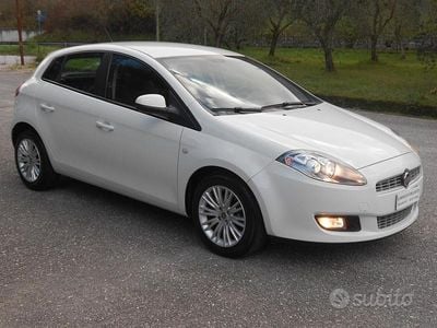 Usata Fiat Bravo 120 CV (88 kW) 2010 Bianco Utilitaria