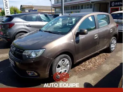 Usata Dacia Sandero Comfort 75 CV (55 kW) 2019 Marrone Berlina