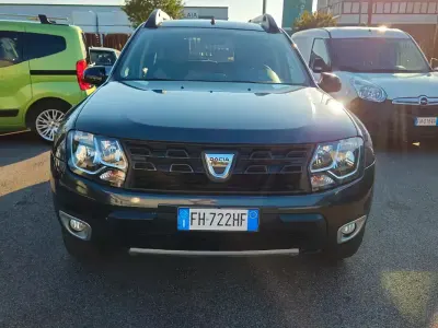 Usata Dacia Duster 109 CV (80 kW) 2017 Grigio SUV