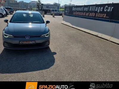 Usata VW Golf VIII 115 CV (84 kW) 2020 Grigio Berlina