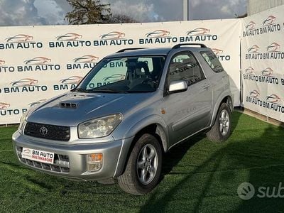 Usata Toyota RAV4 Sol 116 CV (85 kW) 2003 Grigio SUV