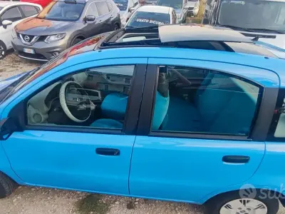 Usata Fiat Panda 60 CV (44 kW) 2004 Bluazzurro Utilitaria