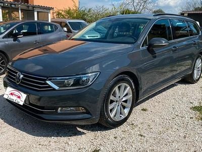 Usata VW Passat Executive 150 CV (110 kW) 2019 Grigio Station wagon