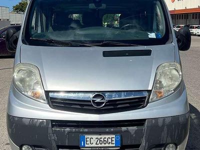 Grigio Usata 2010 Opel Vivaro Monovolume | 14.000 € (Molto cara)