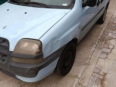 Usata Fiat Doblò 69 CV (50 kW) 2004 Blu Monovolume