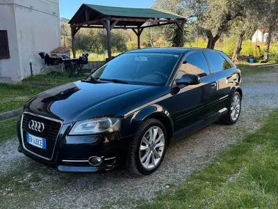 Usata Audi A3 140 CV (102 kW) 2012 Nero Utilitaria