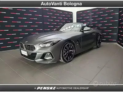 Begagnad BMW Z4 M Sport 340 HK (250 kW) 2025 Grå Cab