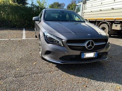 Mercedes CLA200