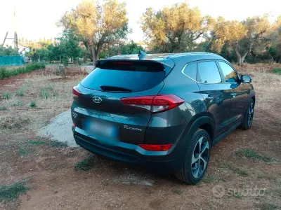 Usata Hyundai Tucson 141 CV (103 kW) 2016 Grigio SUV
