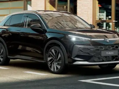 Nuova VW T-Roc Style 150 CV (110 kW) 2026 Grenadill black metallizzato SUV
