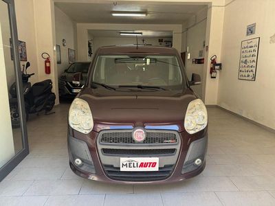 Usata Fiat Doblò Emotion 105 CV (77 kW) 2010 Viola Monovolume