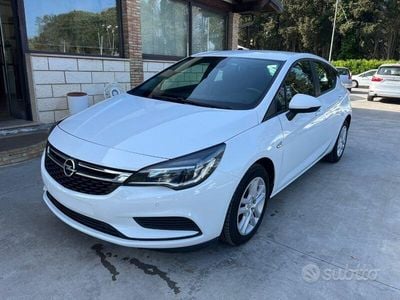 Bianco Usata 2019 Opel Astra Dynamic Berlina | 12.999 € (Buon prezzo)