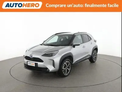 Usata Toyota Yaris Lounge 92 CV (67 kW) 2023 Grigio Utilitaria