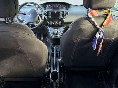 Usata Lancia Ypsilon Gold 69 CV (50 kW) 2016 Utilitaria