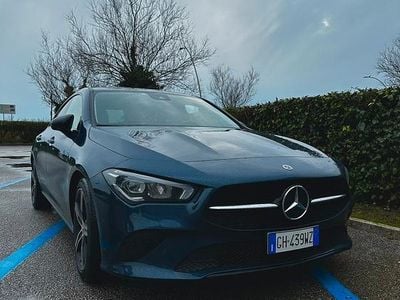 Usata Mercedes CLA180 136 CV (100 kW) 2022 Blu Berlina
