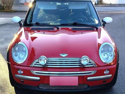 Usata Mini Cooper 116 CV (85 kW) 2004 Bicolore tetto bianco Utilitaria