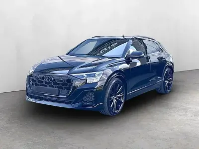 Usata Audi Q8 S-line plus 489 CV (359 kW) 2025 Nero mito metallizzato SUV