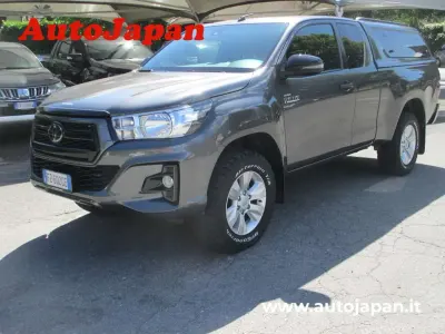 Usata Toyota HiLux Lounge 150 CV (110 kW) 2019 Antracite Pick-up